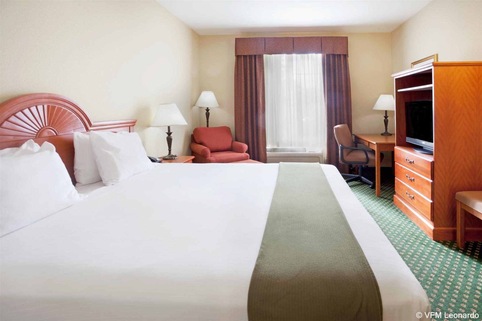 Holiday Inn Express Windsor Sonoma Wine Country By Ihg Exterior photo