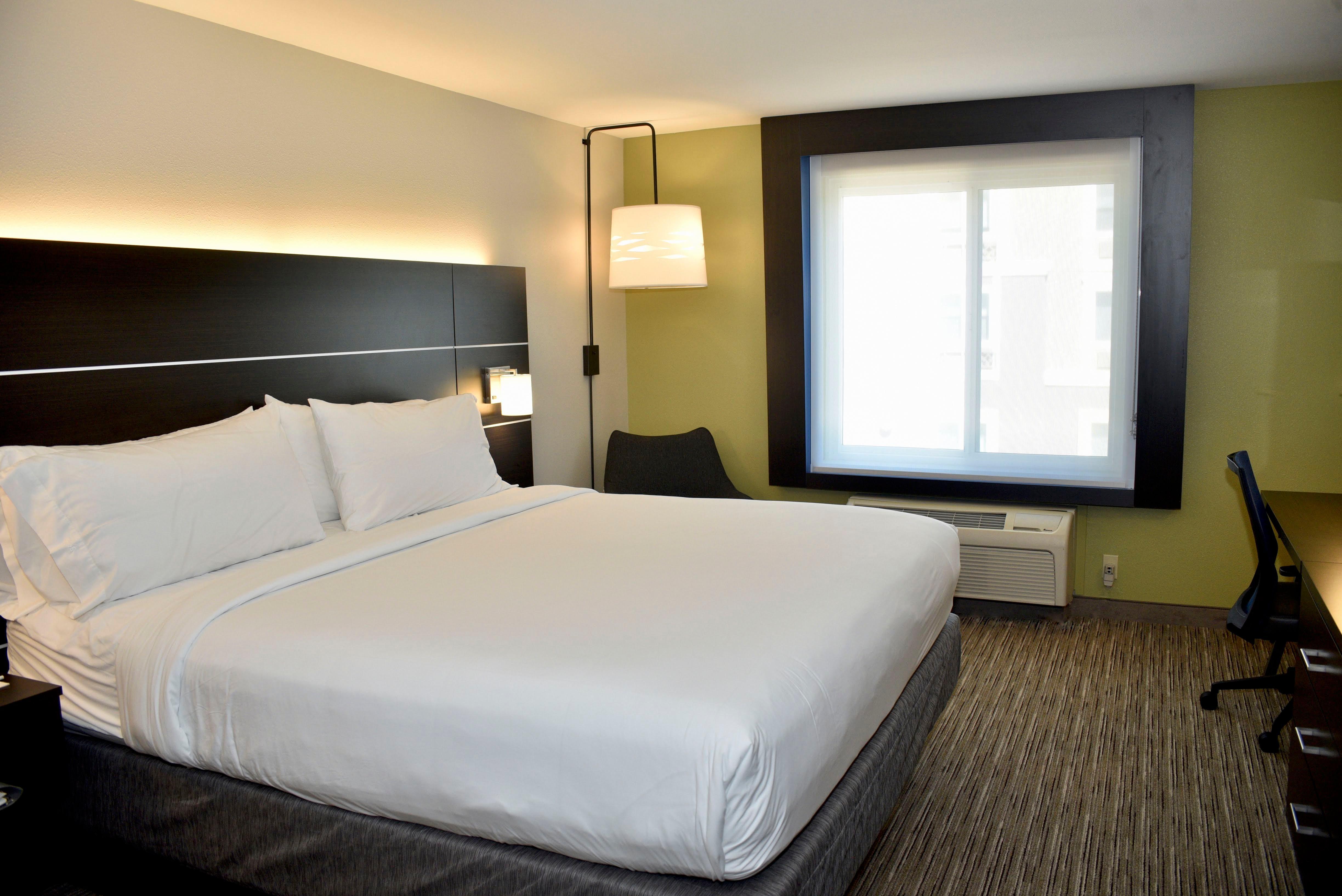 Holiday Inn Express Windsor Sonoma Wine Country By Ihg Exterior photo