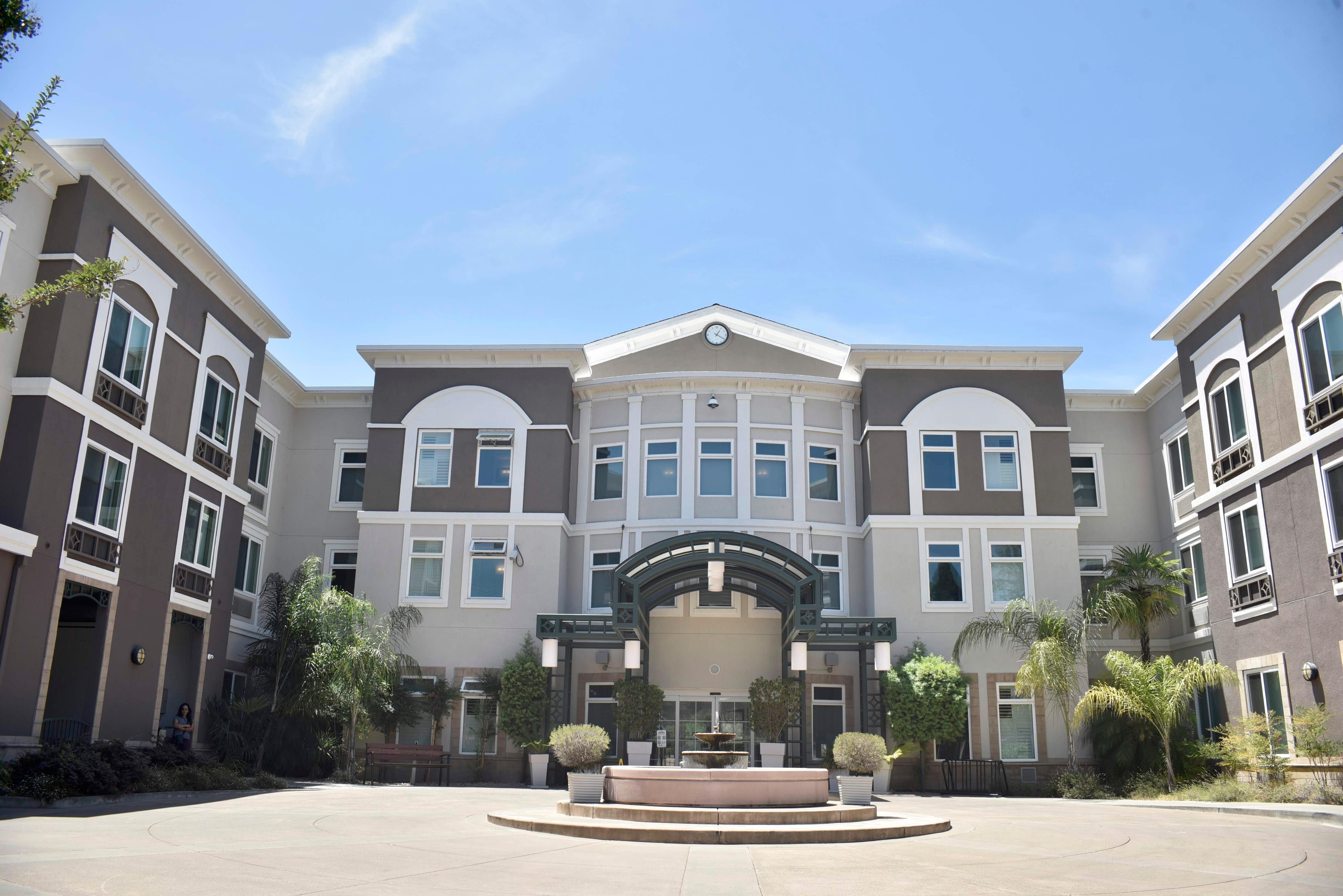 Holiday Inn Express Windsor Sonoma Wine Country By Ihg Exterior photo