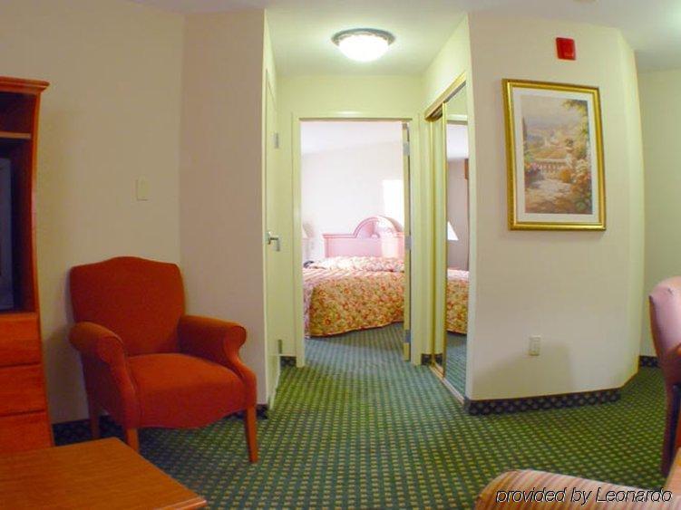 Holiday Inn Express Windsor Sonoma Wine Country By Ihg Room photo