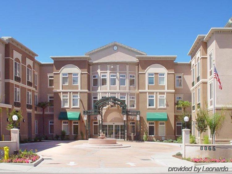 Holiday Inn Express Windsor Sonoma Wine Country By Ihg Exterior photo